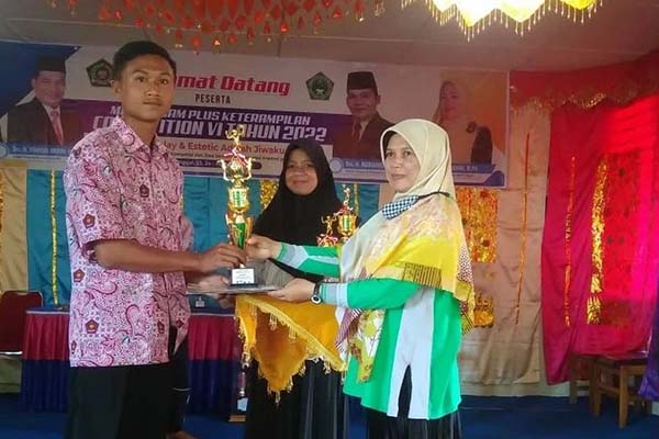 Prestasi Siswa – Madrasah Aliyah Negeri 2 Agam